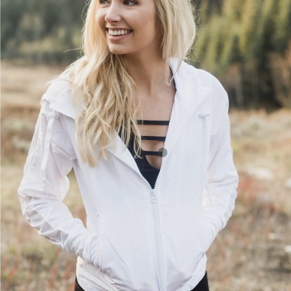 Zyia Active Jackets & Blazers - Zyia Women’s Front Zip Long Sleeve White Bomber Windbreaker Jacket Large